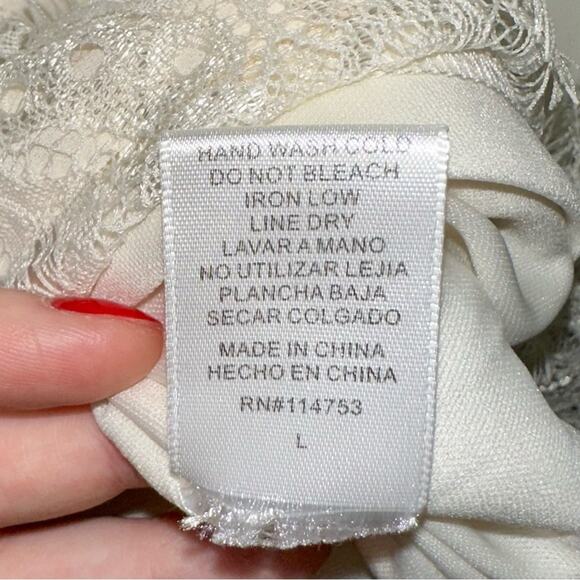 Forever 21 Lace Cutout Tie Front Romper Size Large - Picture 9 of 16